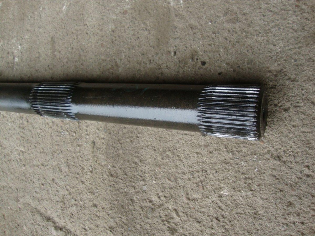 Полуось Volvo 55