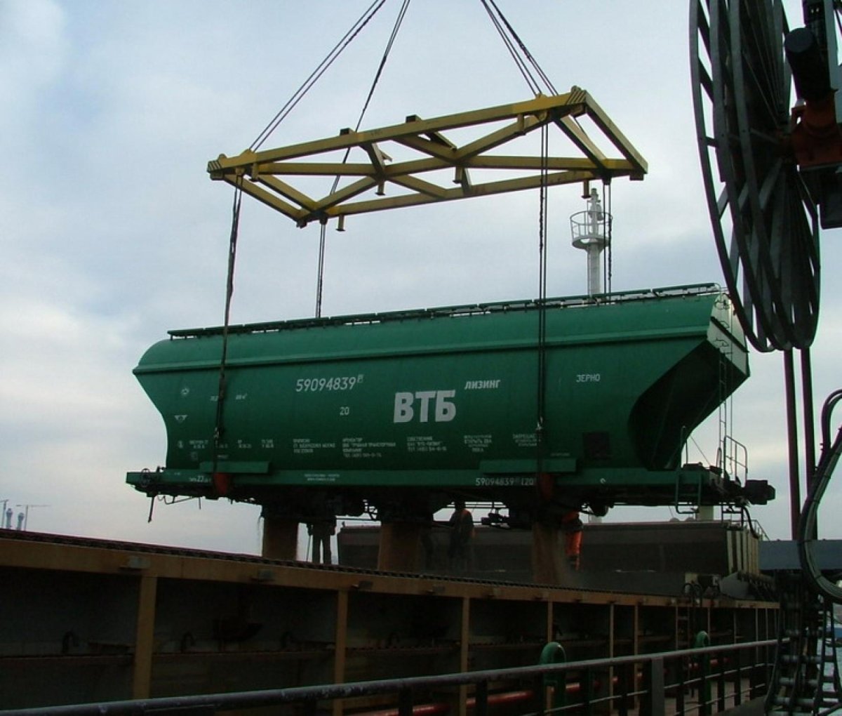 Вагон-хоппер для зерна ВМТП