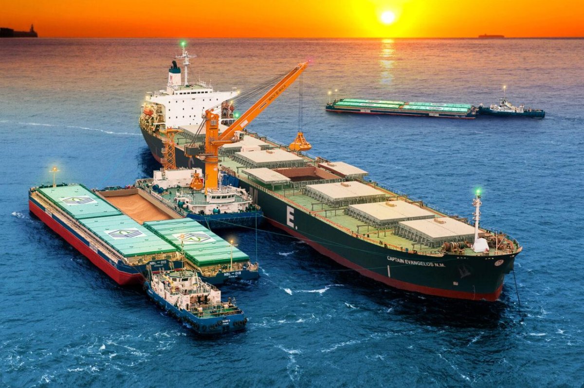 Рейдовая перевалка порт Кавказ