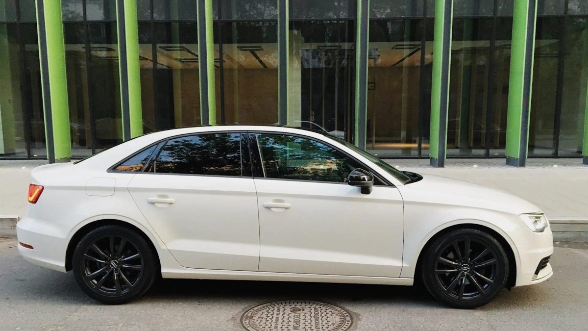 Audi a3 sedan
