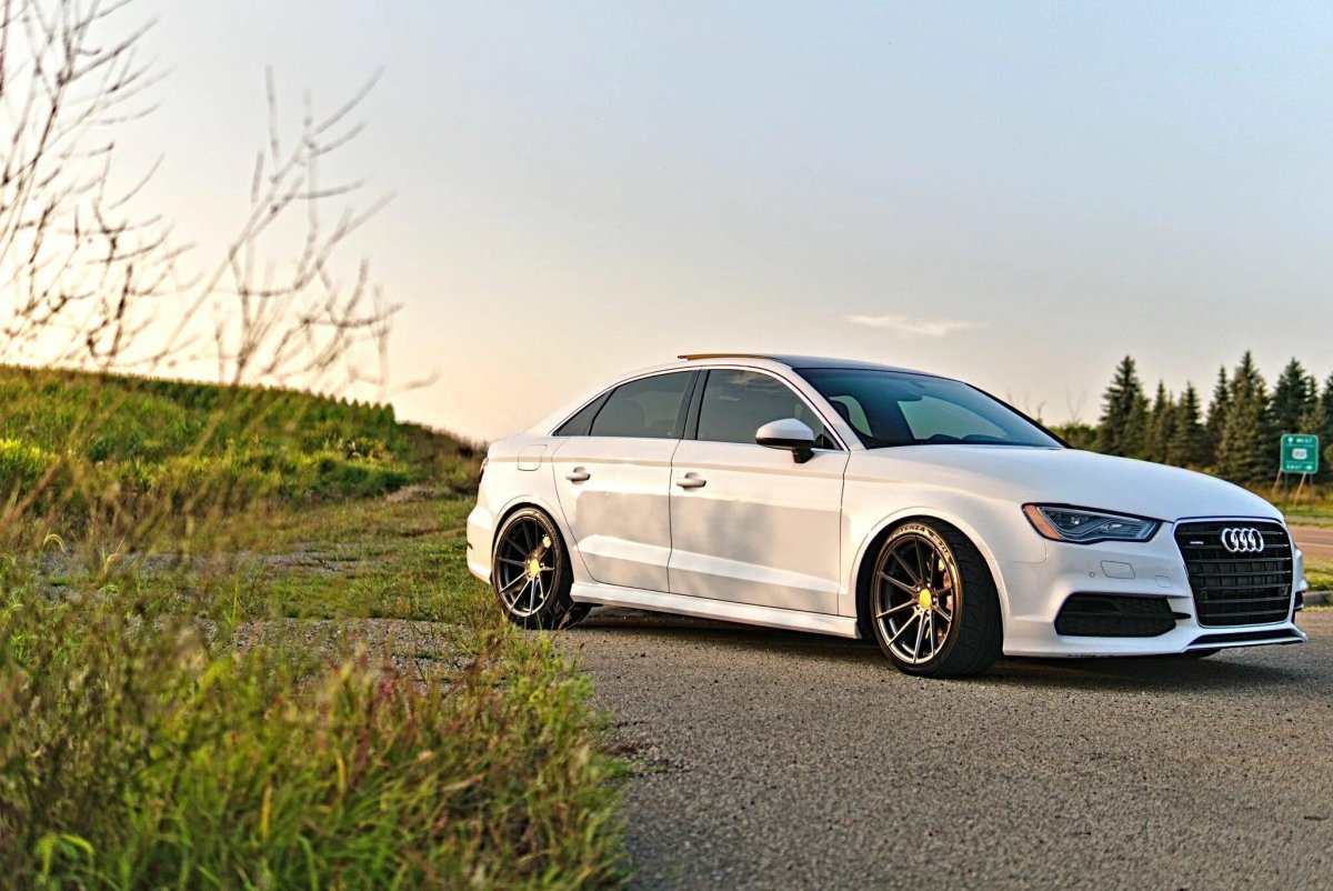 Audi a3 sedan r19