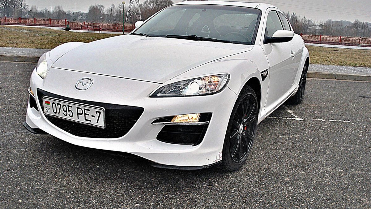Mazda RX 8 белая