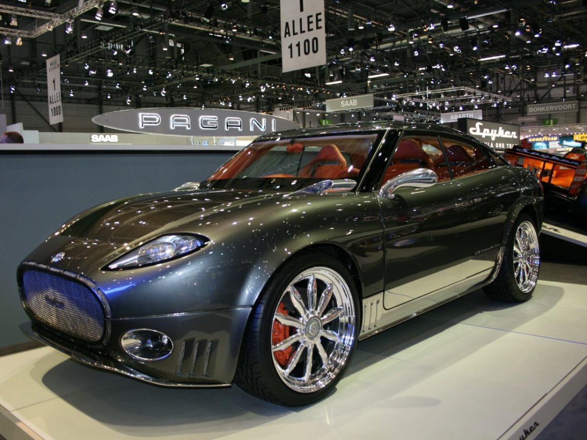 Spyker машина кроссовер d12 Малон
