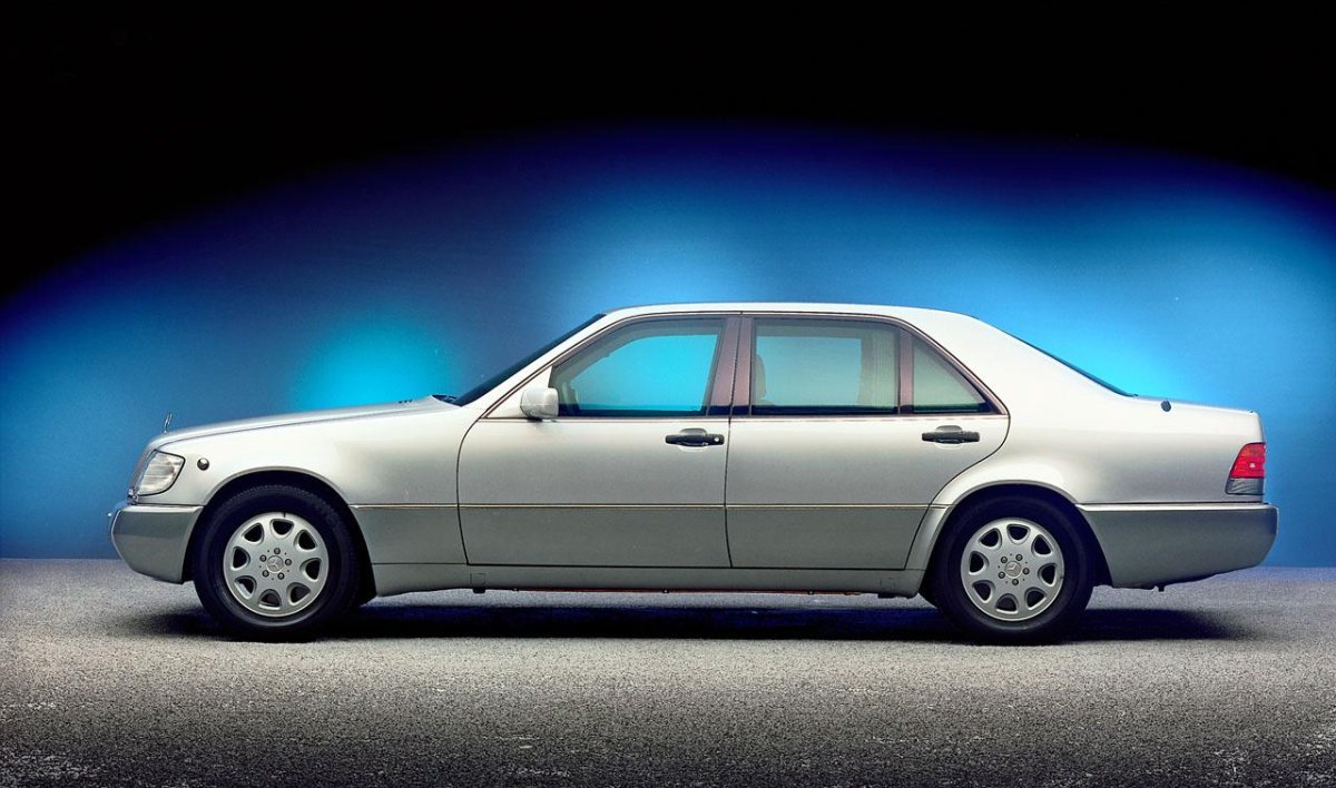 Mercedes-Benz w140