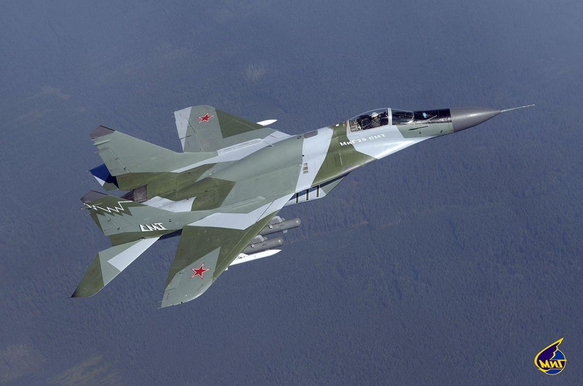 Самолет миг-29смт