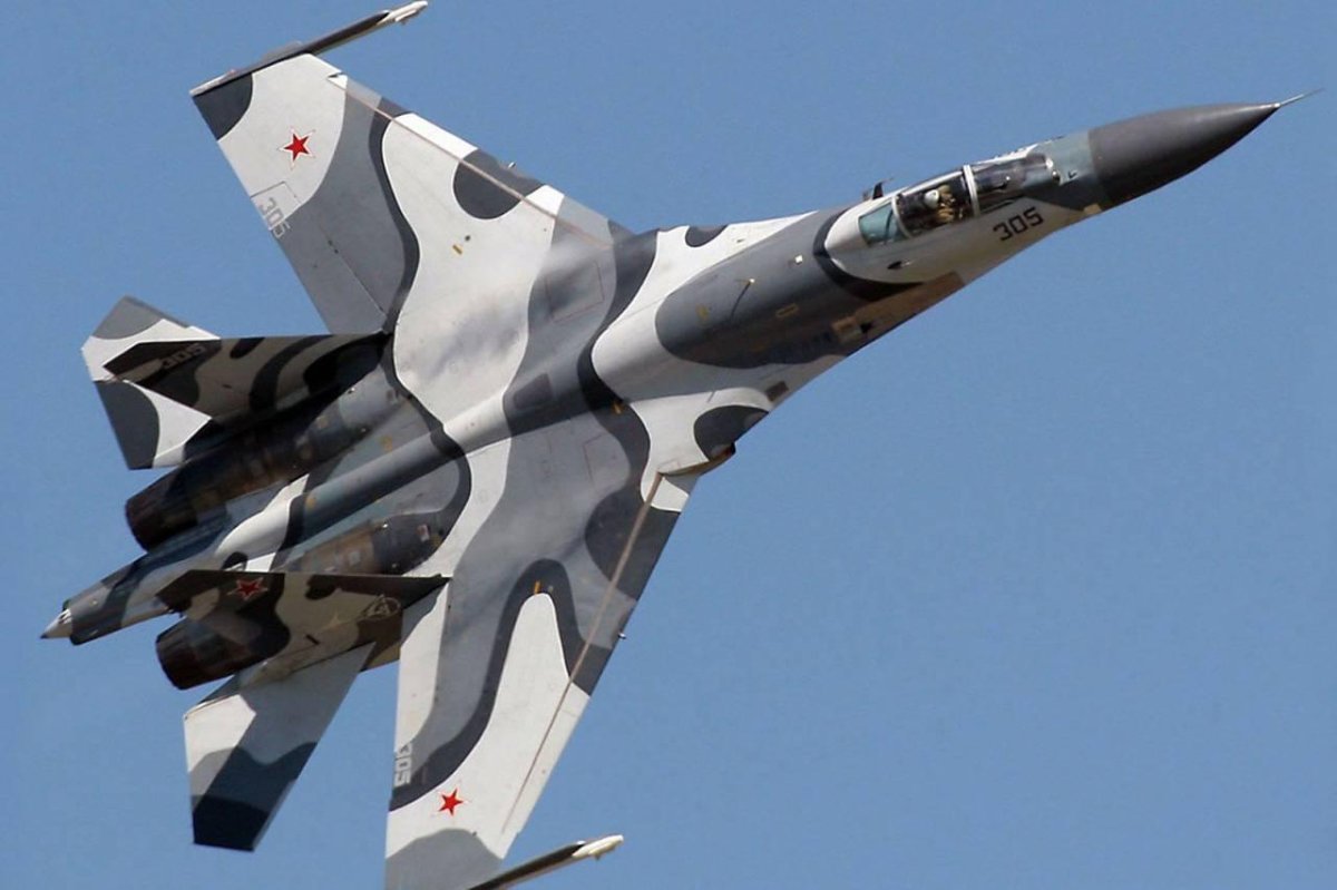 Истребитель Су-35