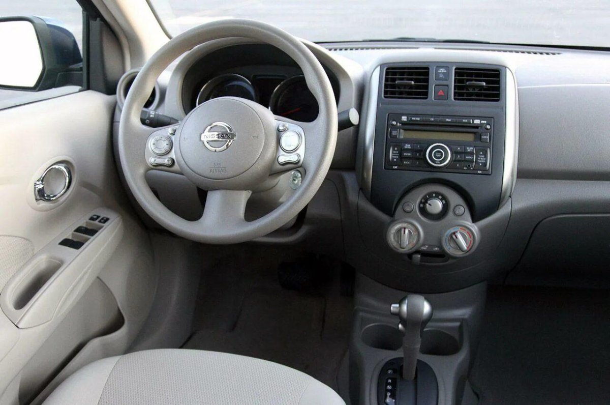 Nissan Versa 2012