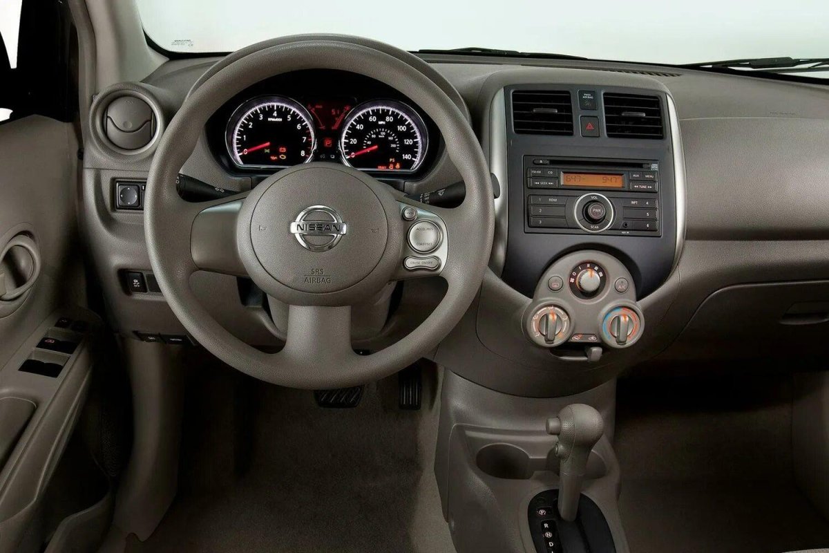 Nissan Versa 2012