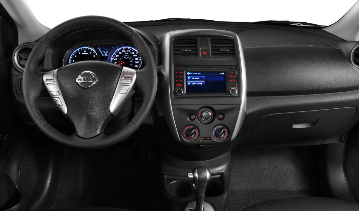 Nissan Versa 2018
