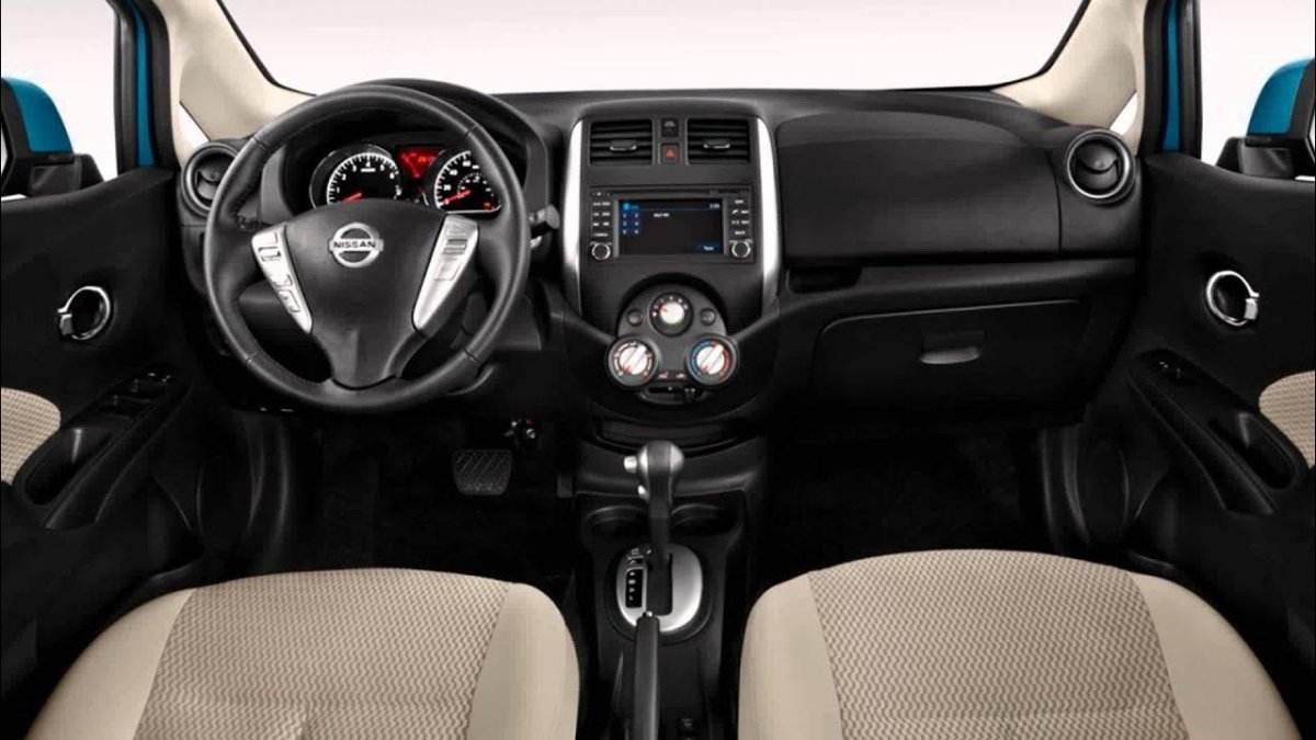 Nissan Note 2015 салон