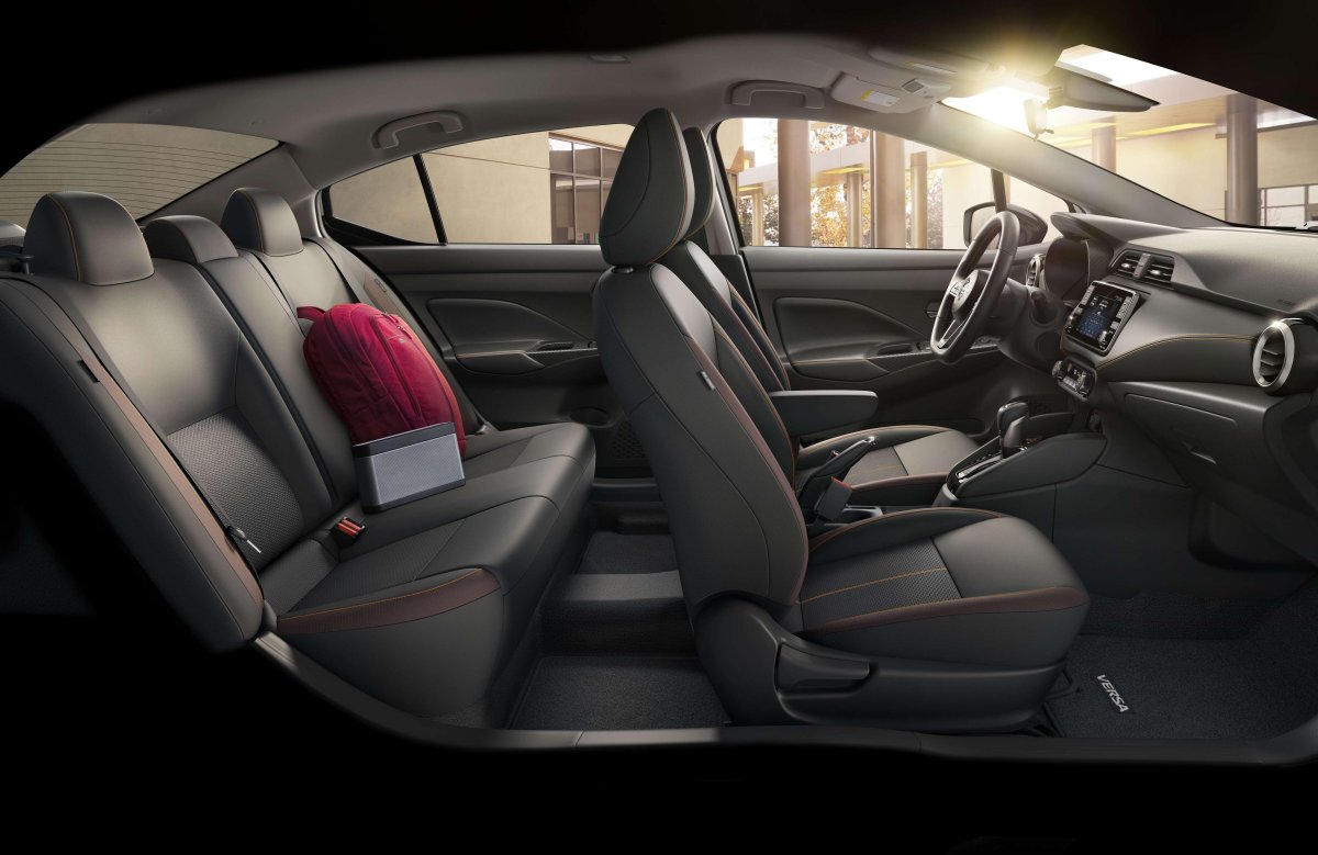Nissan Versa 2021