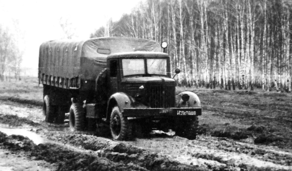 МАЗ-502в седельный тягач