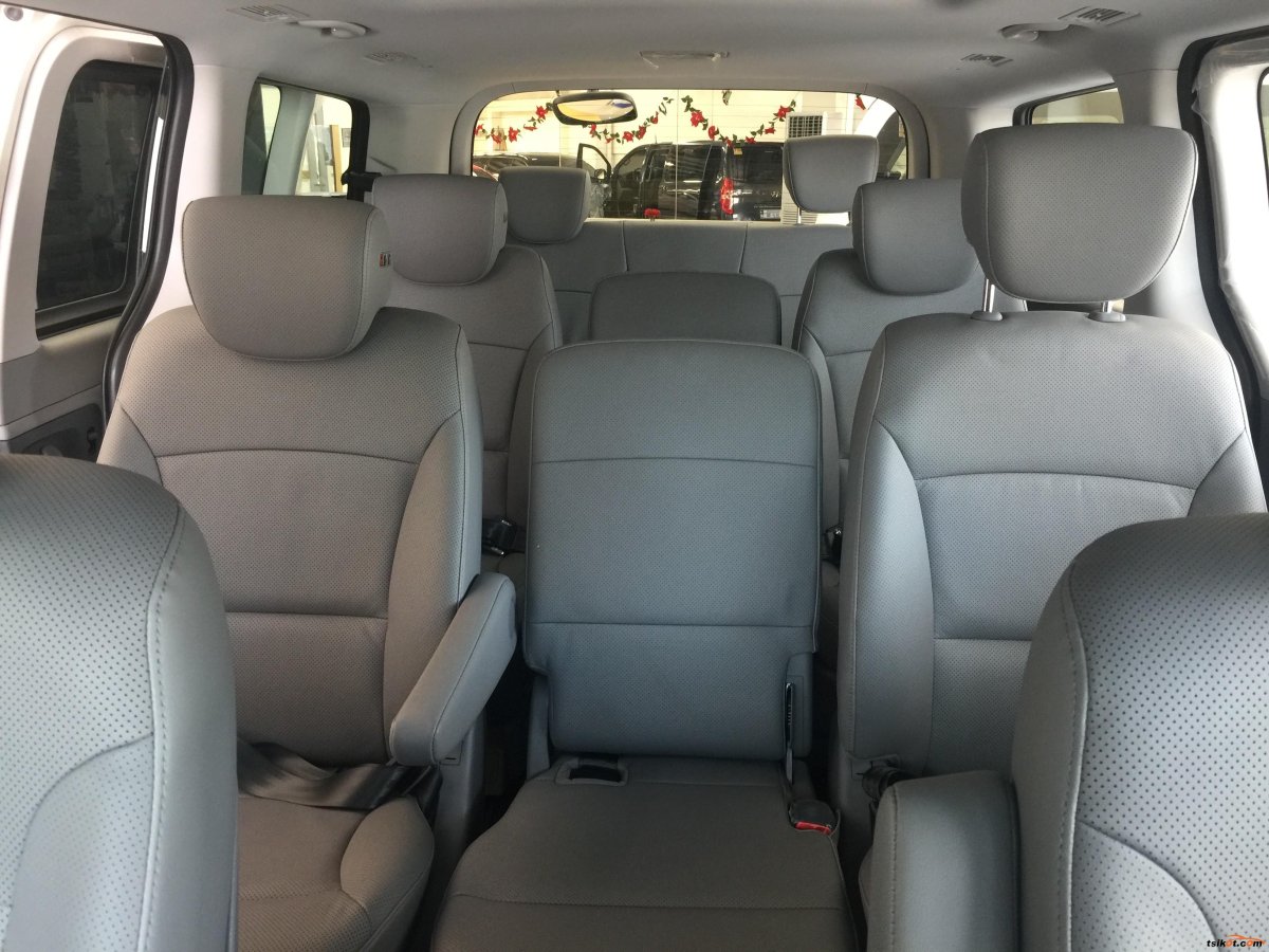 Hyundai h1 Grand Starex салон