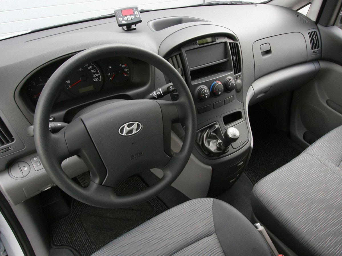 Hyundai h1 2008 салон