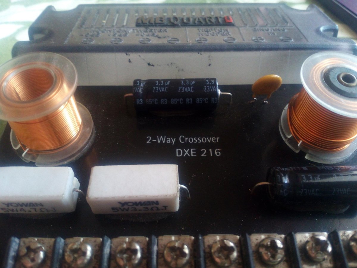 Кроссовер MB Quart 216