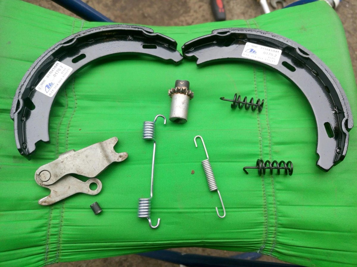 Ремкомплект ручника 190 Мерседес