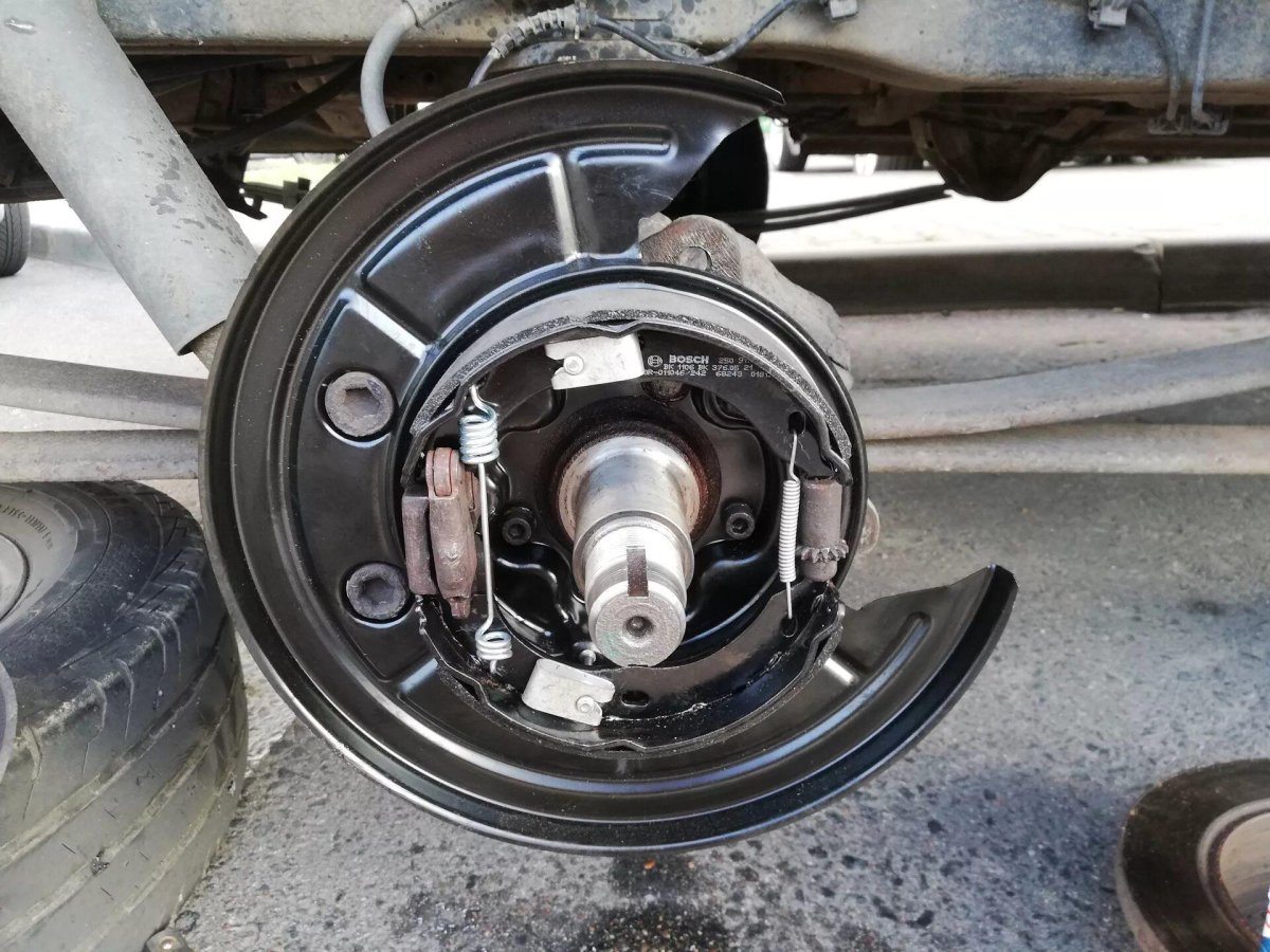 Fiat Ducato 250 ручник задние колодки ручника