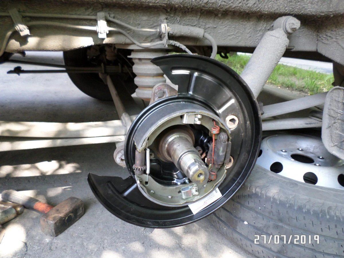 Колодки ручника Пежо боксер 3