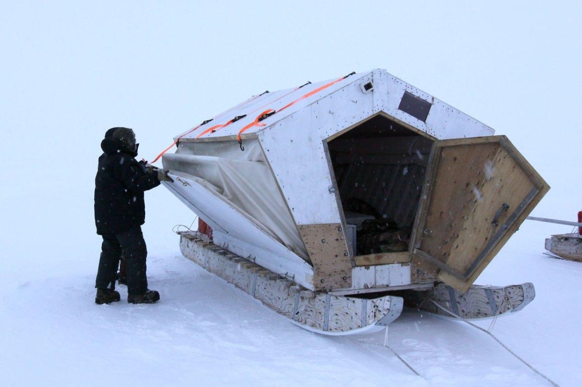 Зимняя палатка сани циклон