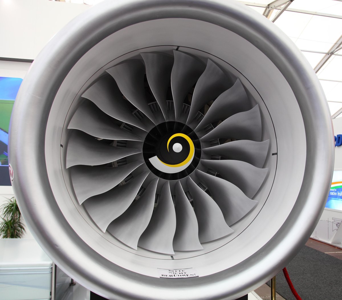 Мотогондола Пд-14