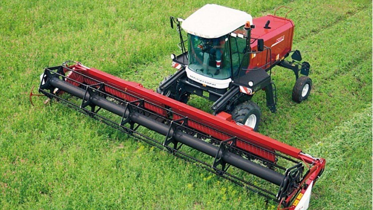 Самоходная косилка КСУ-1