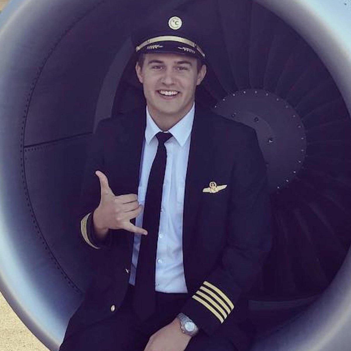 Питер Артемьев пилот