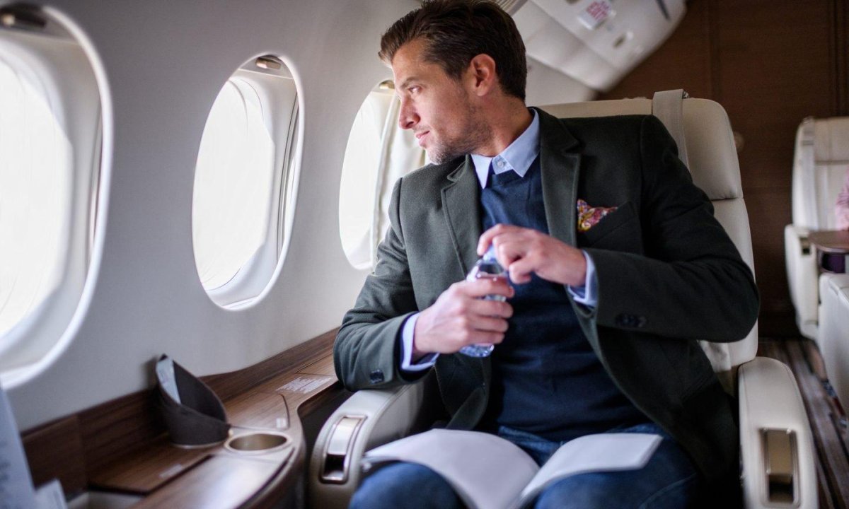 Бизнесмен в самолете