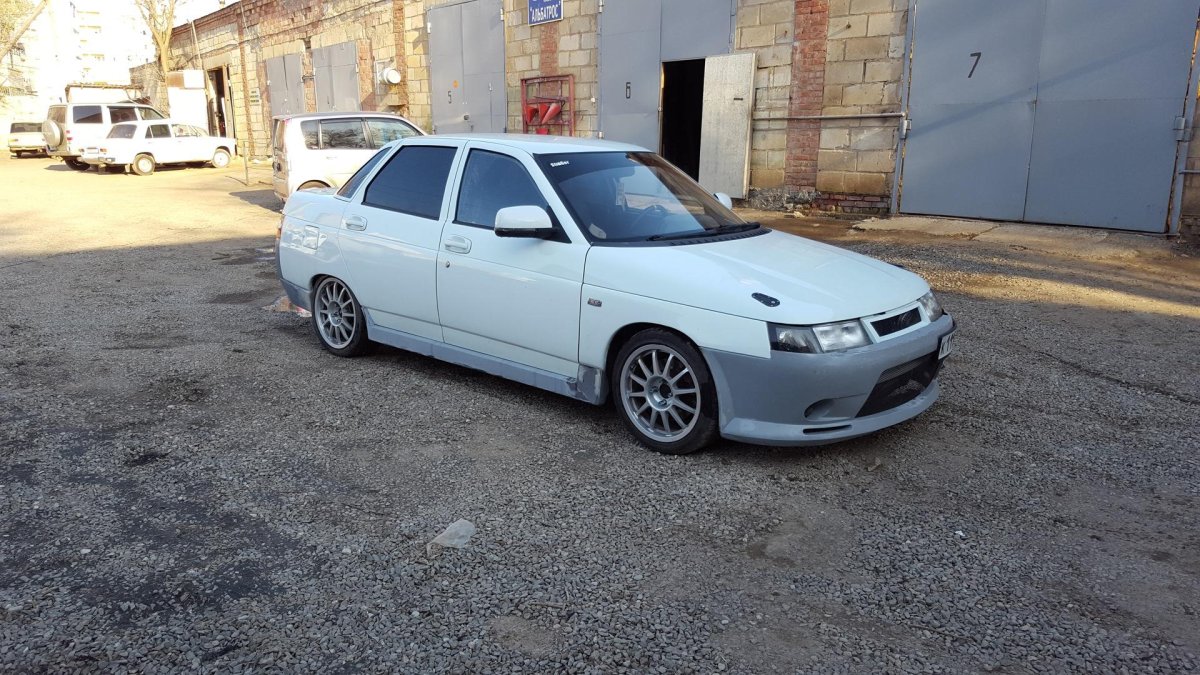 Бампер Лукойл 2110