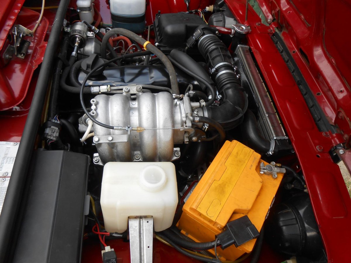 Подкапотка ВАЗ 2105 инжектор