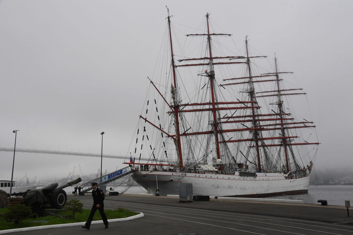 Барк Седов в Мурманске