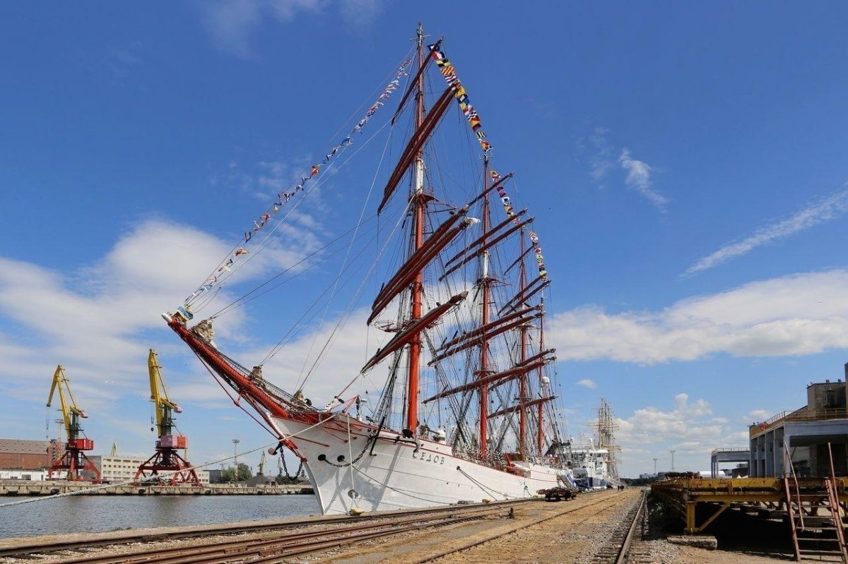 Парусник Седов Калининград