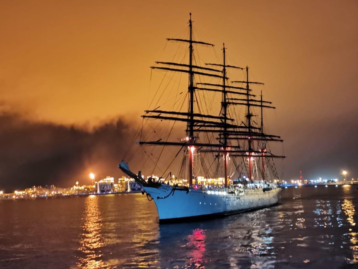 Четырехмачтовый Барк Седов