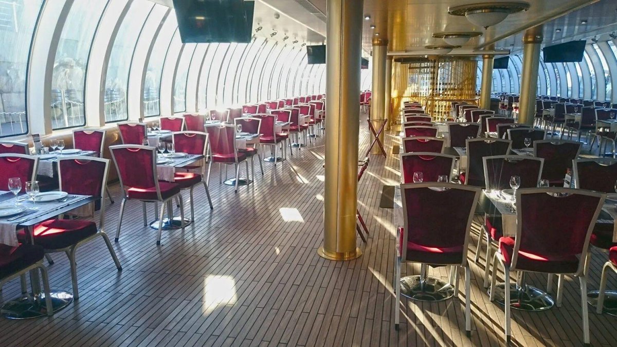 Флотилия Рэдиссон основной зал