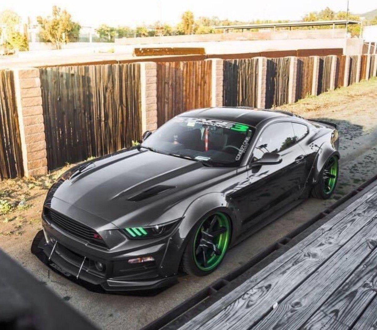 Форд Мустанг 2015