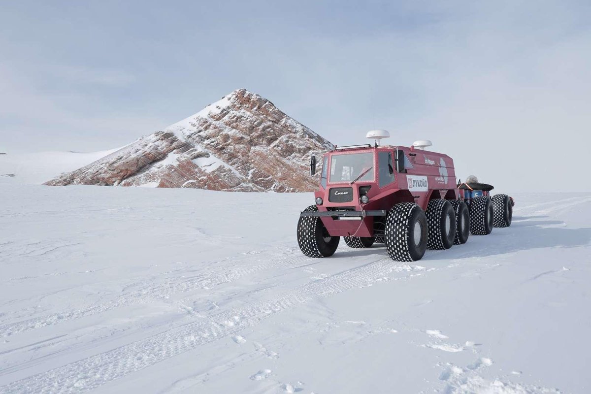 Харьковчанка антарктический вездеход