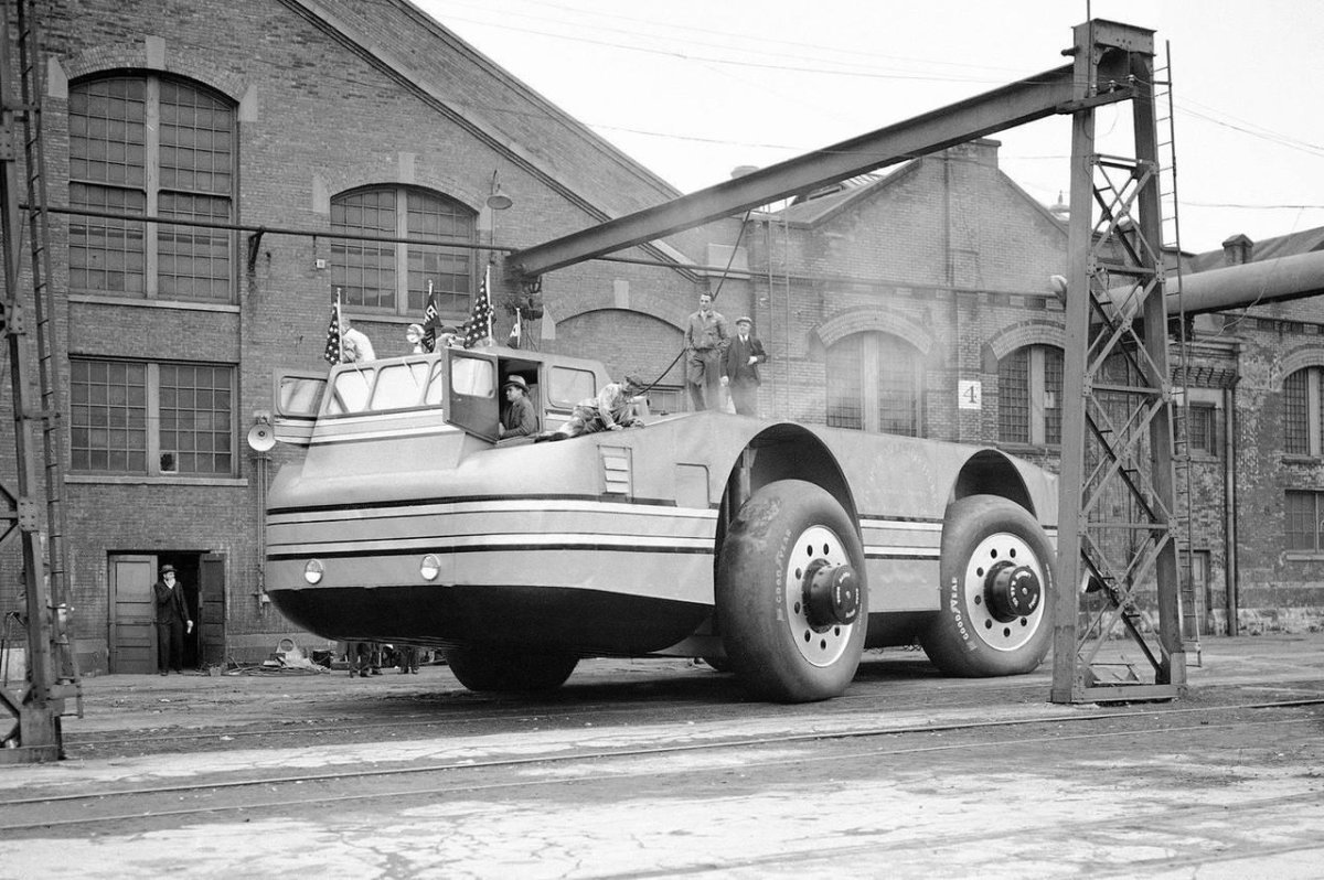 Snow Cruiser 1939