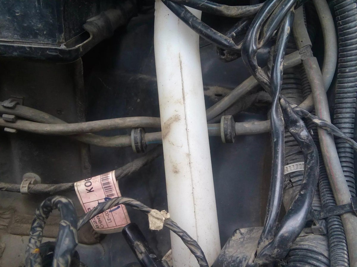 Ссанг енг Кайрон 2.3 высоковольтный провод