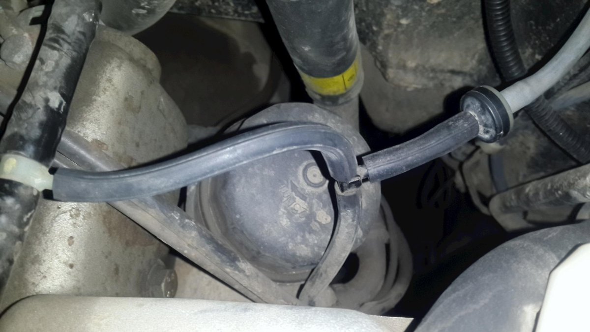 Тройник вакуумной системы Кайрон дизель