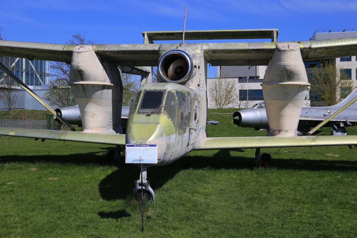 Самолет м-15 Бельфегор