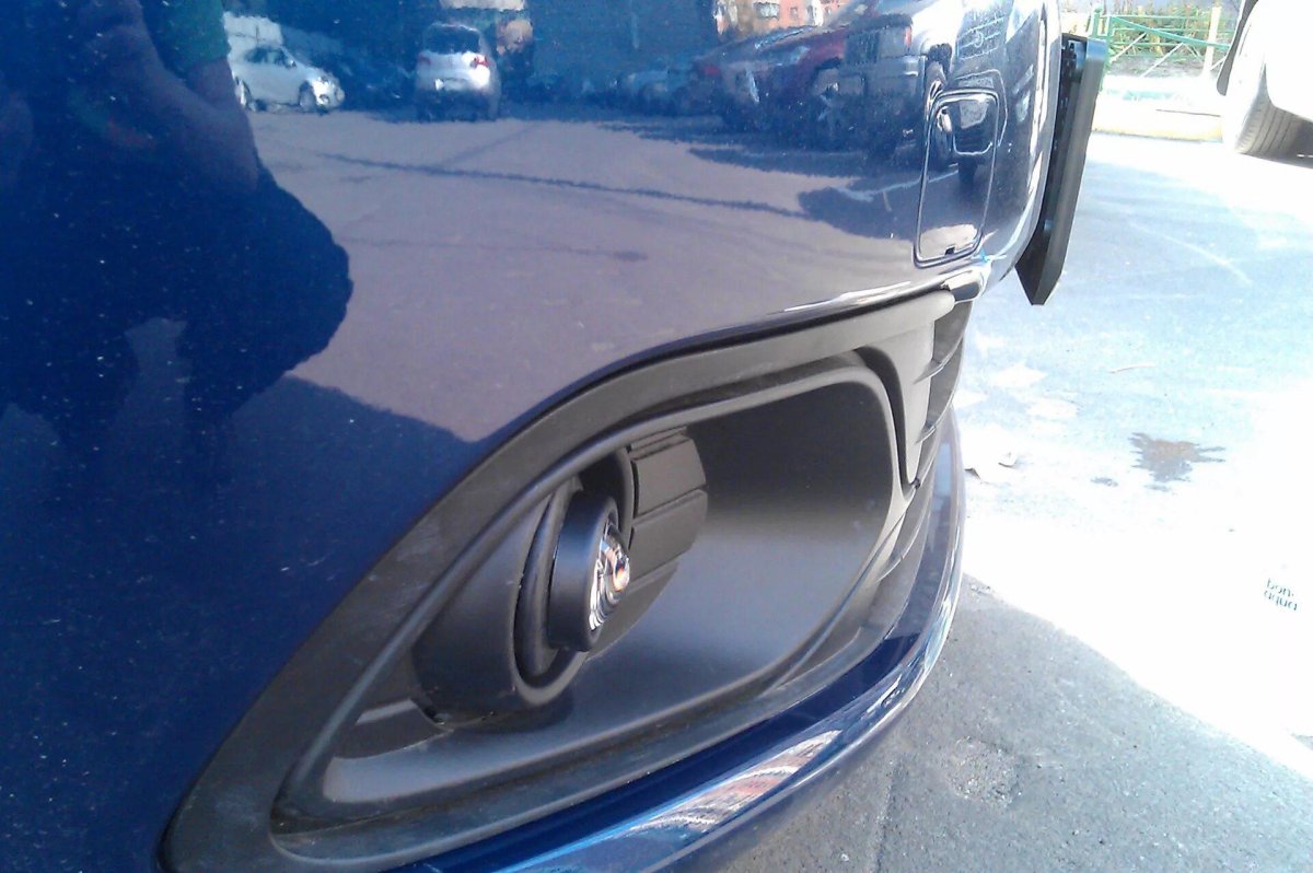 Линза на Рено Логан 2019