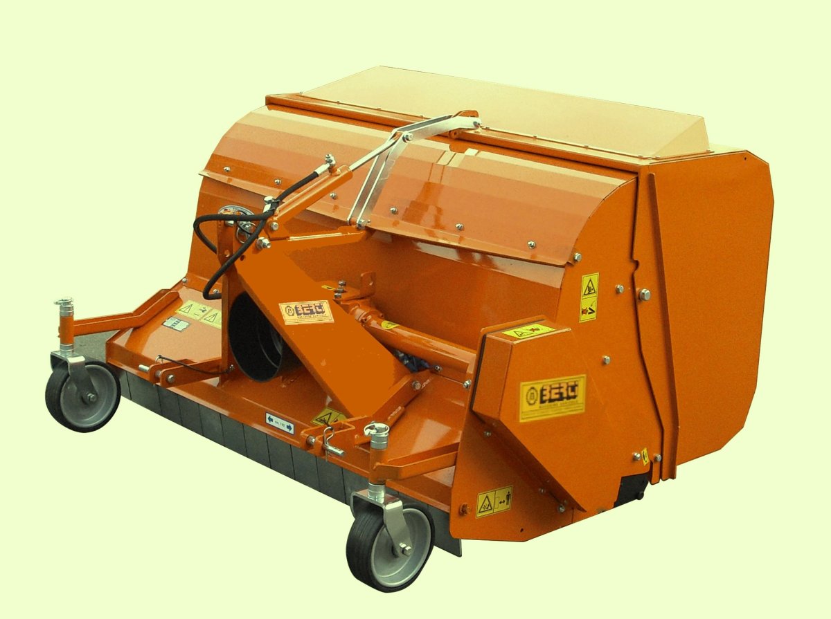 Косилка цеповая с бункером MASTERYARD fсh120 600