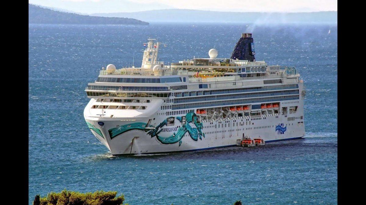 Норвегиан Джейд лайнер