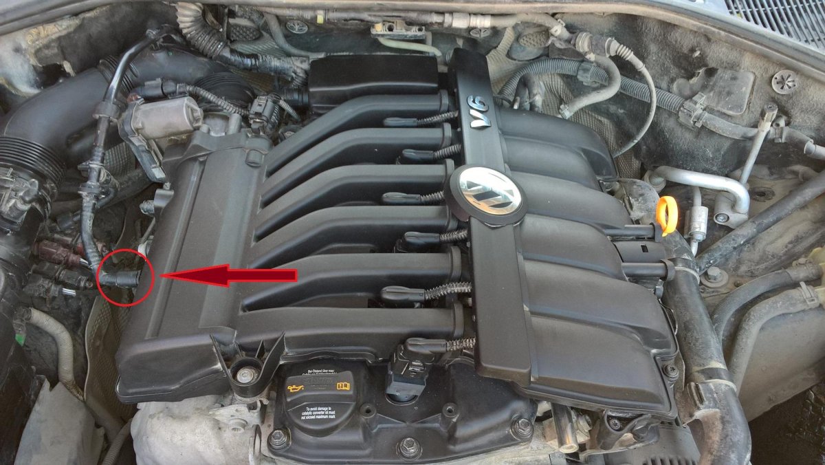 Клапан вентиляции картерных газов Туарег 3.6 бензин