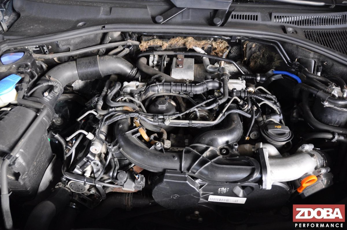 Моторный отсек Туарег 3.0 дизель