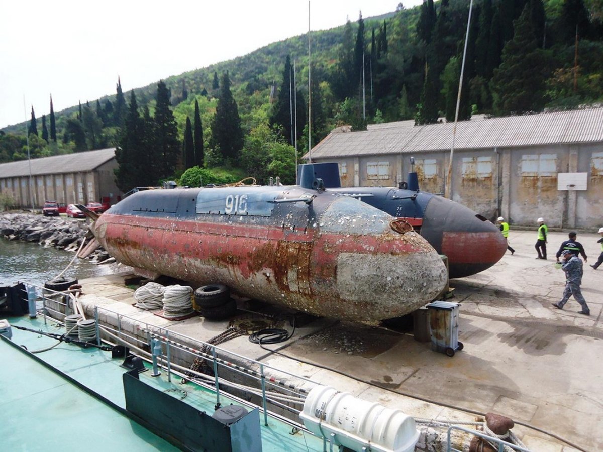 Черногорские субмарины
