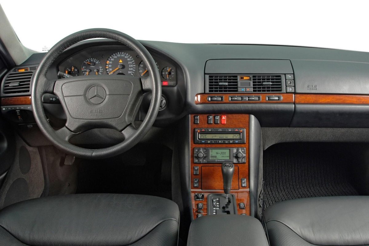 Mercedes-Benz w140 салон