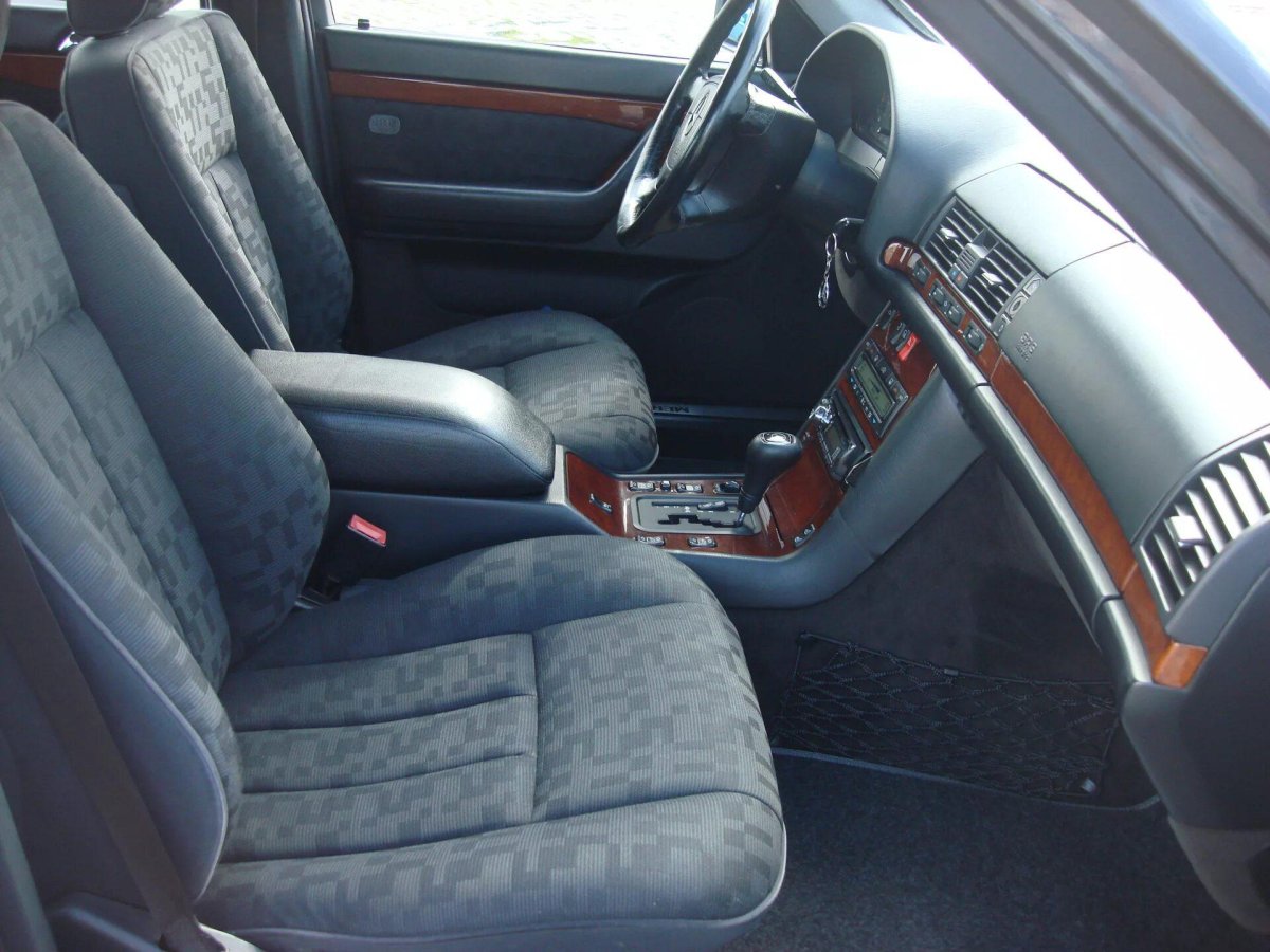 Мерседес 140 салон