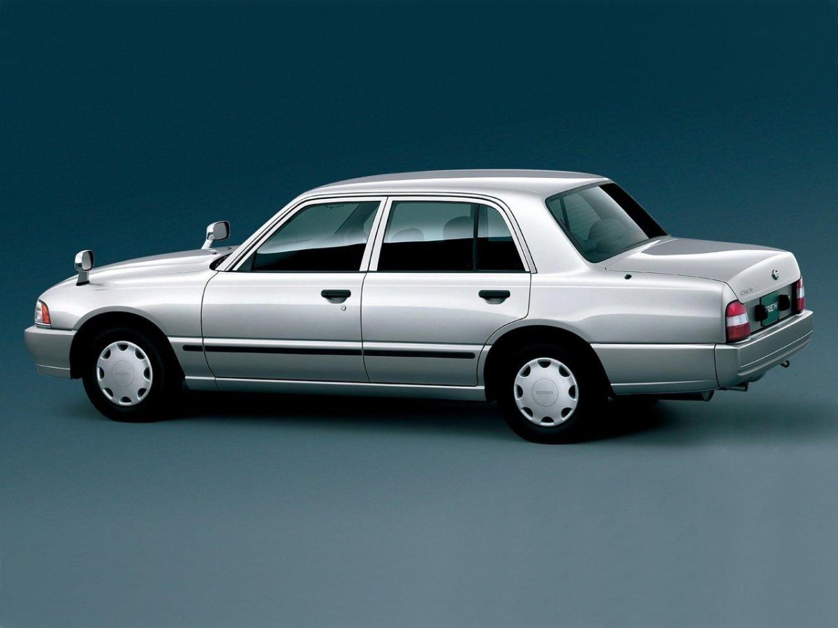 Nissan Crew 1998