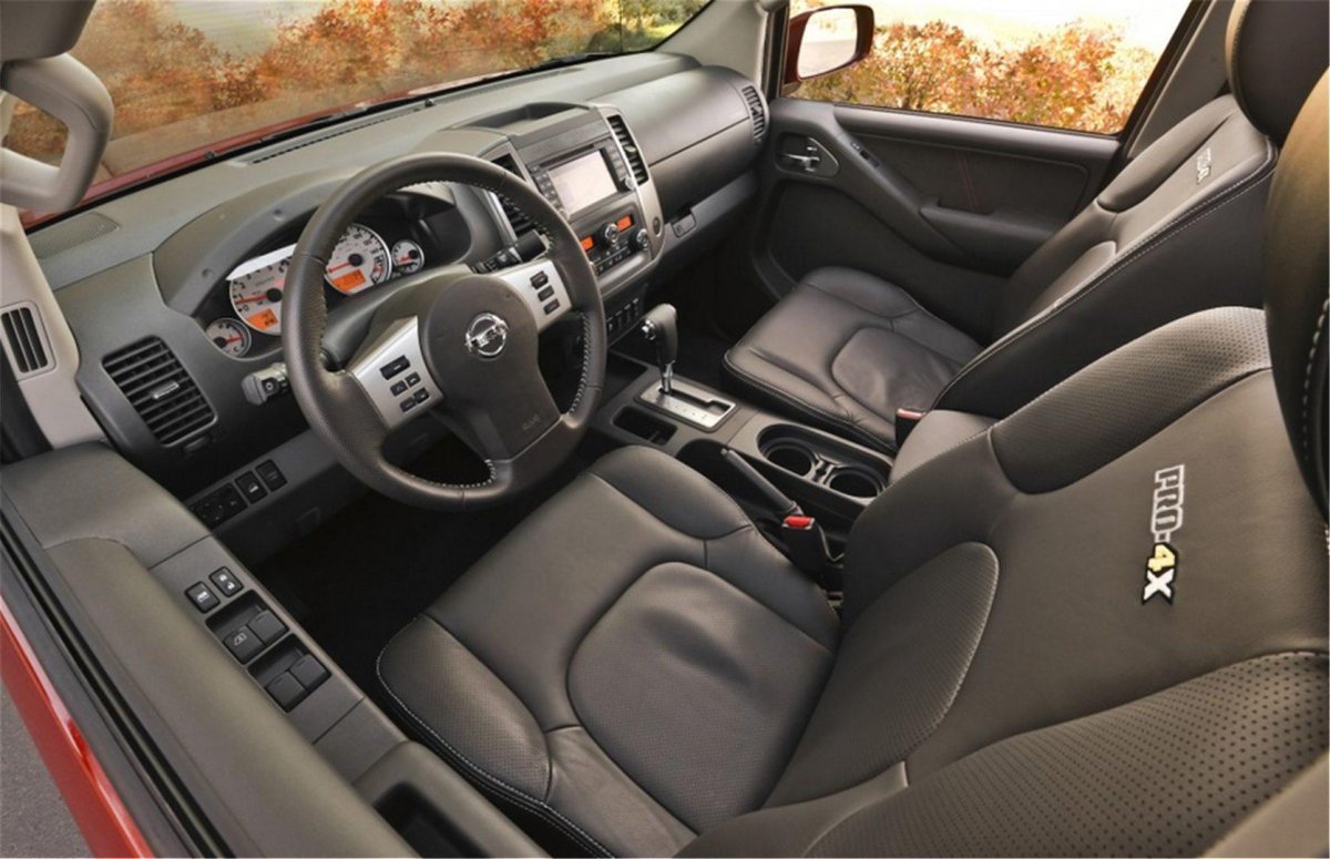 Nissan Xterra 2021 салон