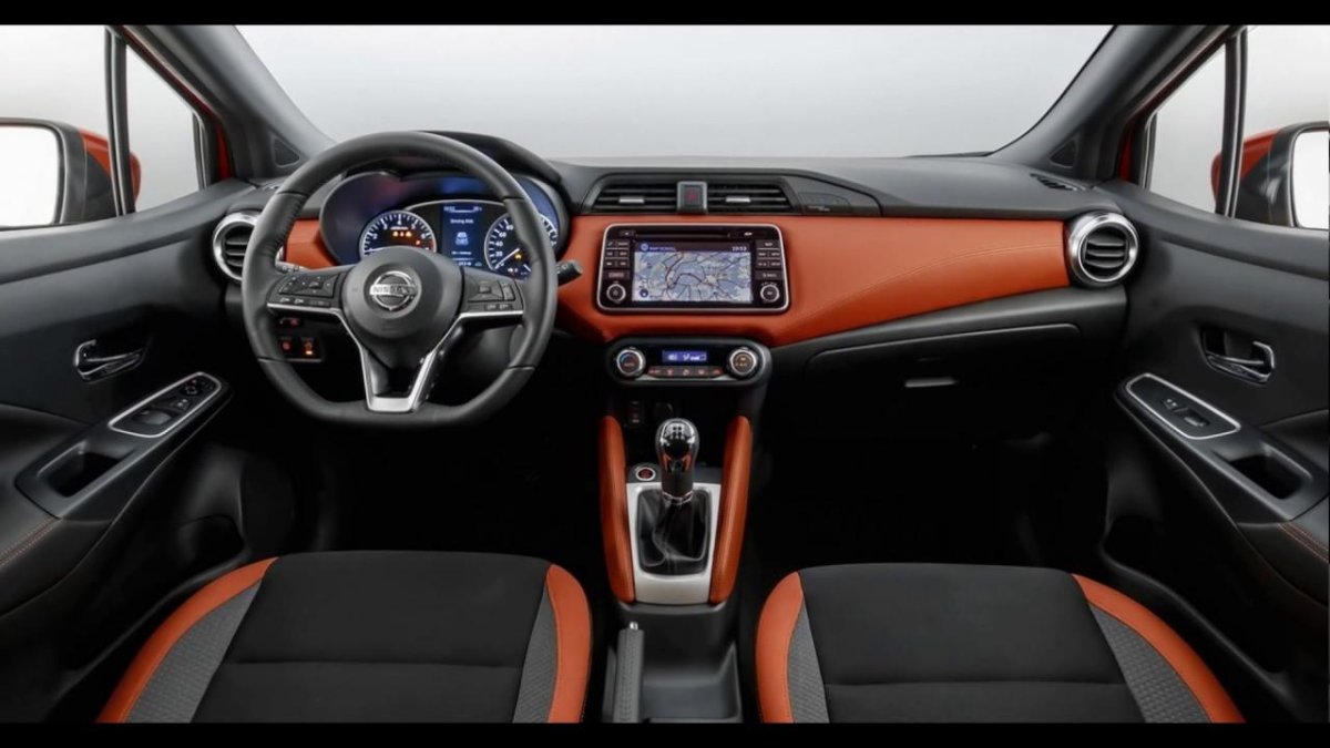 Nissan Micra 2018 салон